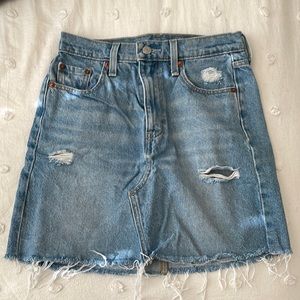 Levi’s denim skirt